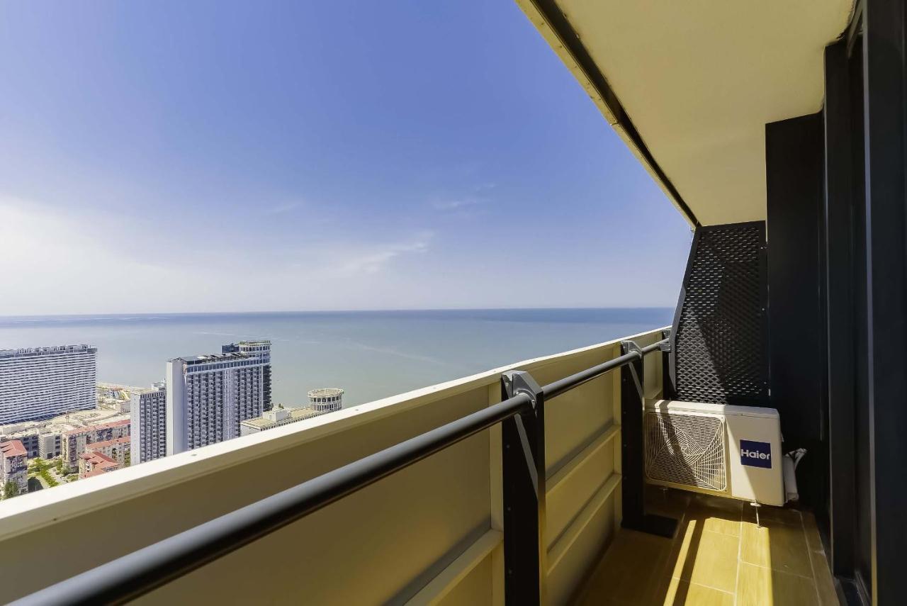 Elegance Sea View Aparthotel In Orbi City Батумі Екстер'єр фото